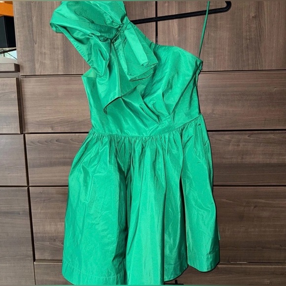 NWT Pinko Green One Shoulder Bow Mini Dress Designer Cocktail Party - Picture 8 of 8